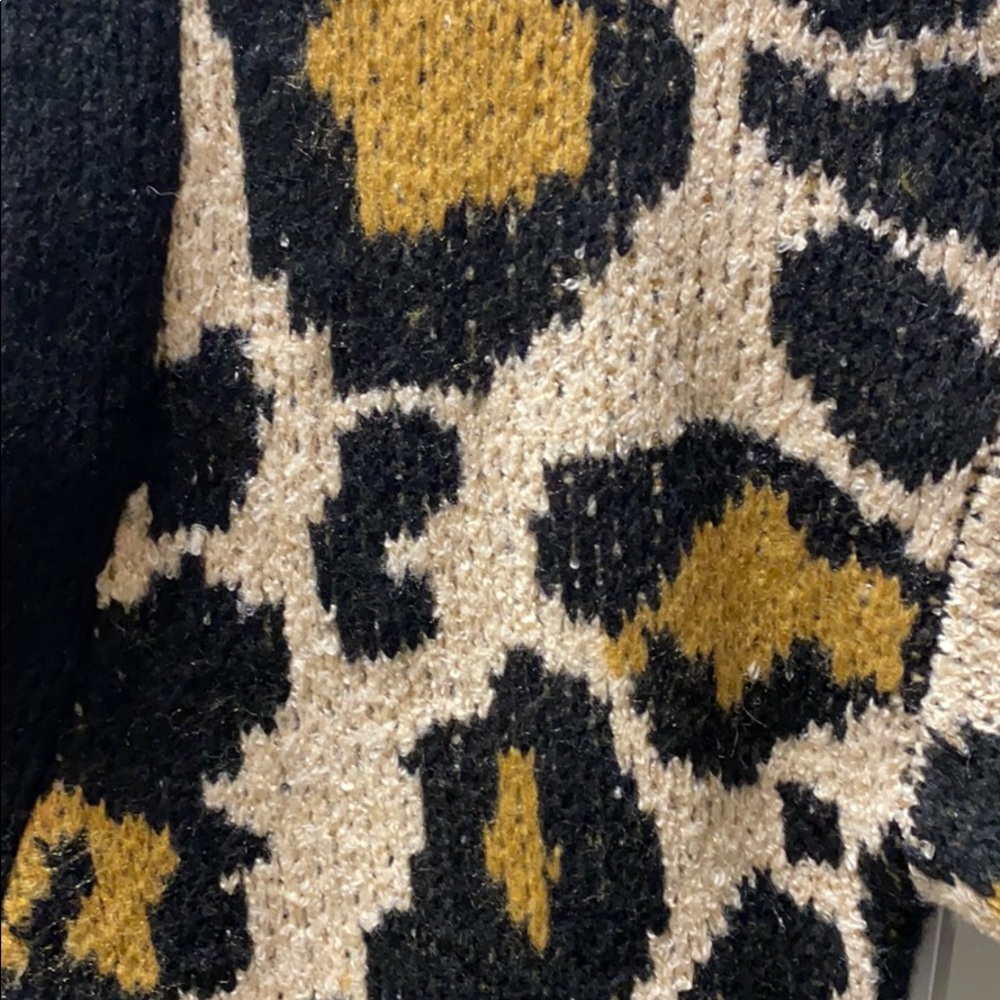 Sweater - Picture 2 of 4